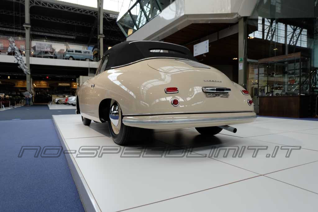 Mostra_Porsche_356_Autoworld 